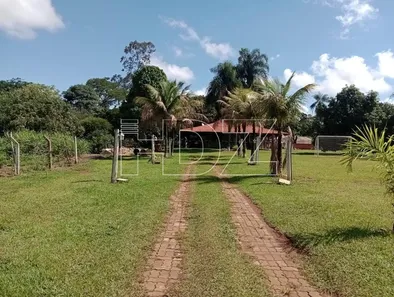 Fazenda/Sítio com 3 Quartos à venda, 369m² no Recanto dos Nobres, Araraquara