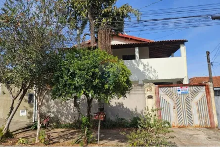 Sobrado com 3 Quartos à venda, 250m² no Jardim Hedy, Mogi Guaçu