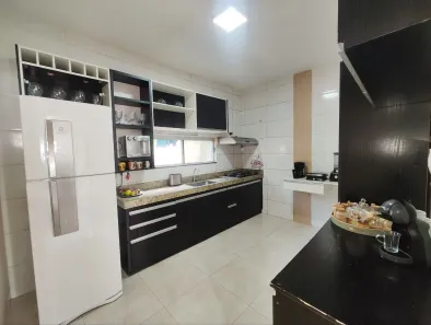 Casa de Condomínio com 3 Quartos à venda, 98m² no Plano Diretor Sul, Palmas