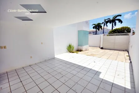 Casa com 4 Quartos à venda, 247m² no Capim Macio, Natal
