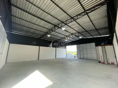 Galpão/Depósito/Armazém para venda ou aluguel, 180m² no Centro, Ilhota