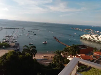 Casa com 7 Quartos à venda, 500m² no Dois de Julho, Salvador