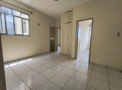 Apartamento com 3 Quartos para alugar, 90m² no Centro, Cabo Frio