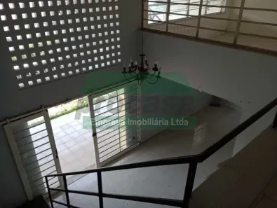 Sobrado com 3 Quartos à venda, 400m² no Nossa Senhora das Graças, Manaus