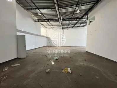 Galpão/Depósito/Armazém para venda ou aluguel, 650m² no Taquara, Rio de Janeiro