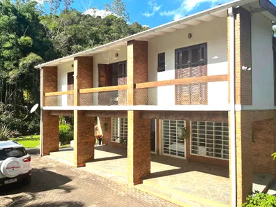 Fazenda/Sítio com 4 Quartos para alugar, 150m² no Centro, São Lourenço da Serra