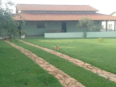 Fazenda/Sítio com 4 Quartos à venda, 150m² no , Campo Limpo de Goiás