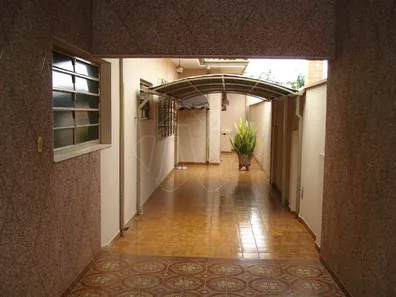Casa com 4 Quartos à venda, 374m² no Centro, Araraquara