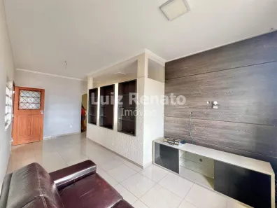 Sala Comercial com 3 Quartos para alugar, 300m² no Santa Efigênia, Belo Horizonte