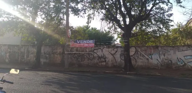 Lote/Terreno à venda, 687m² no Centro, Araraquara