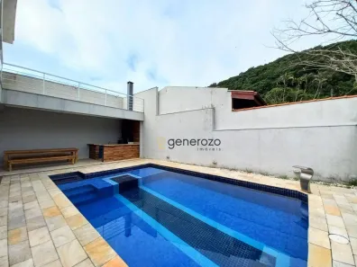 Casa de Condomínio com 4 Quartos para alugar, 200m² no Balneario Praia do Perequê, Guarujá