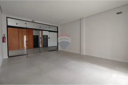 Sala Comercial à venda, 43m² no Centro, Canela