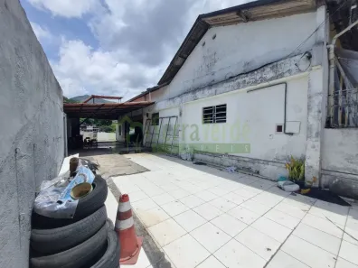 Ponto Comercial para alugar, 100m² no Cascatinha, Petrópolis