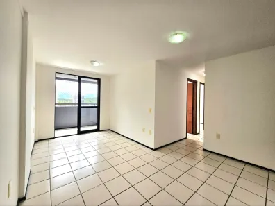 Apartamento com 3 Quartos para alugar, 68m² no Capim Macio, Natal