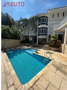 Casa com 4 Quartos para venda ou aluguel, 350m² no Joana D'Arc, Nova Iguaçu
