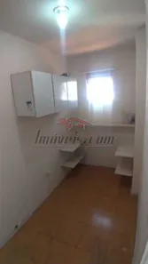 Apartamento com 3 Quartos para alugar, 62m² no Tanque, Rio de Janeiro