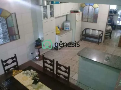 Casa com 2 Quartos à venda, 190m² no Vista Alegre, Belo Horizonte