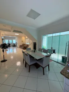 Sobrado com 3 Quartos à venda, 165m² no Jardim Las Palmas, Guarujá