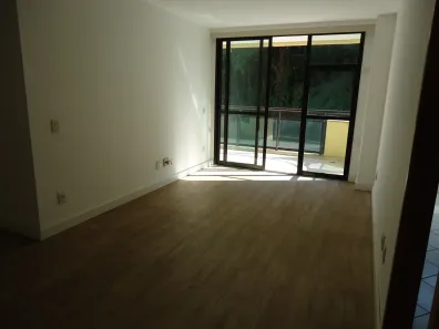 Apartamento com 2 Quartos para alugar, 73m² no Laranjeiras, Rio de Janeiro