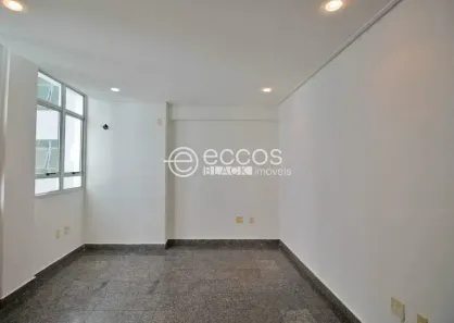 Sala Comercial à venda, 28m² no Santa Lúcia, Belo Horizonte