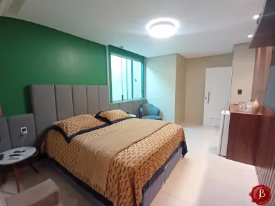 Casa de Condomínio com 3 Quartos à venda, 600m² no Adrianópolis, Manaus