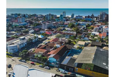Sobrado com 3 Quartos à venda, 105m² no Centro, Matinhos