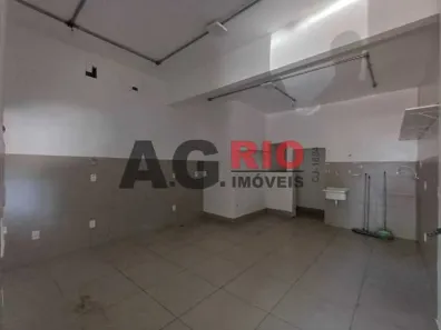 Ponto Comercial para alugar, 38m² no Vila Valqueire, Rio de Janeiro