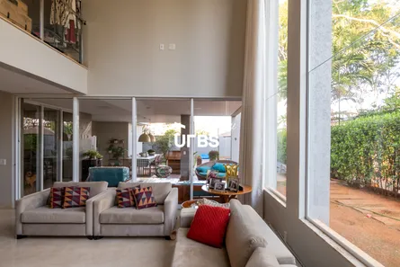 Casa de Condomínio com 4 Quartos à venda, 370m² no Jardins Verona, Goiânia
