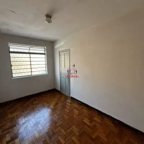 Casa com 2 Quartos para alugar, 60m² no Bonfim, Belo Horizonte