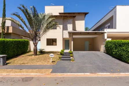 Casa de Condomínio com 3 Quartos para alugar, 250m² no Jardins Valência, Goiânia