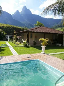 Fazenda/Sítio com 3 Quartos à venda, 200m² no Glicério, Macaé