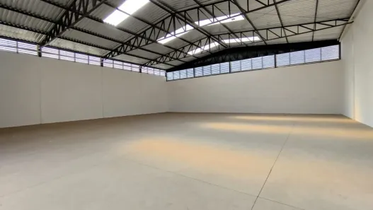 Galpão/Depósito/Armazém para alugar, 400m² no Monte Verde, Betim