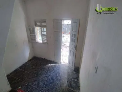 Casa de Condomínio com 2 Quartos à venda, 48m² no Caminho de Areia, Salvador
