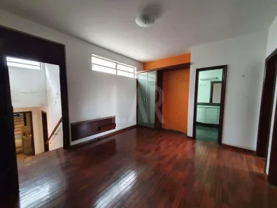 Casa com 5 Quartos para alugar, 270m² no São Pedro, Belo Horizonte