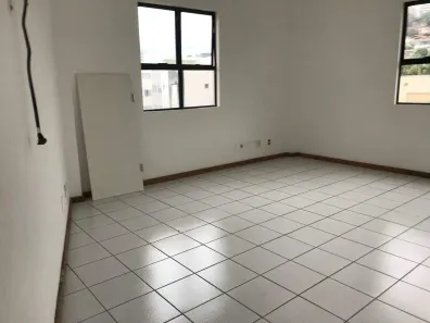 Sala Comercial para alugar, 32m² no São Lucas, Belo Horizonte