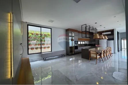 Sobrado com 4 Quartos à venda, 310m² no Loteamento Jardins Siena, Araguaína