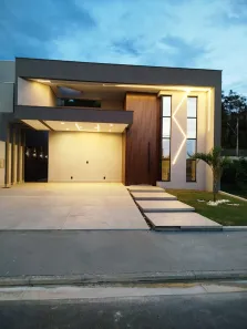 Casa de Condomínio com 3 Quartos para alugar, 150m² no Ponta Negra, Manaus