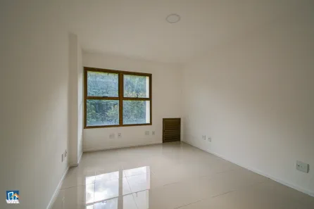 Ponto Comercial para alugar, 25m² no Freguesia (Jacarepaguá), Rio de Janeiro