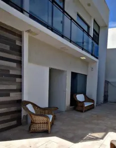 Casa de Condomínio com 3 Quartos para alugar, 200m² no Portinho, Cabo Frio