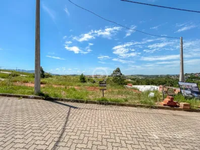 Lote/Terreno à venda, 300m² no 4 Colônias, Campo Bom