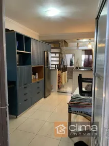 Sobrado com 2 Quartos à venda, 75m² no Vila Veloso, Carapicuíba