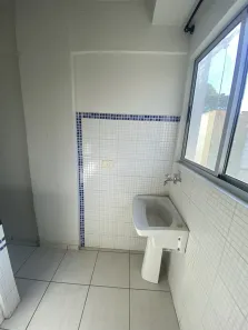 Kitnet com 1 Quarto para alugar, 21m² no Zona 07, Maringá