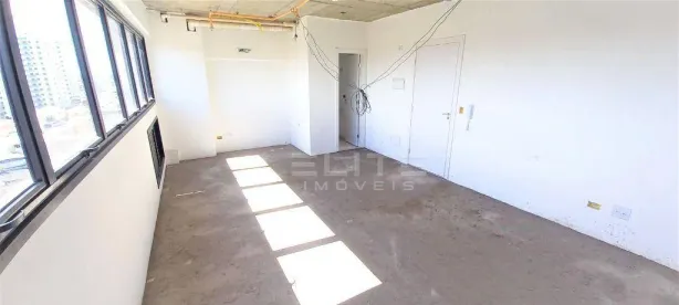 Sala Comercial à venda, 34m² no Vila Assunção, Santo André