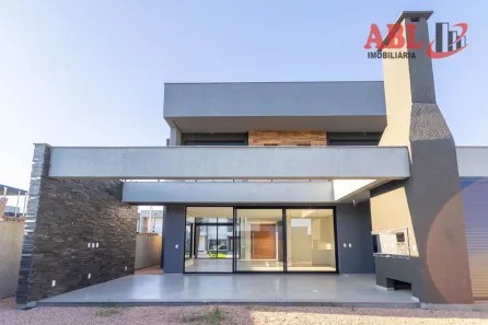 Sobrado com 3 Quartos à venda, 242m² no Distrito Industrial, Cachoeirinha