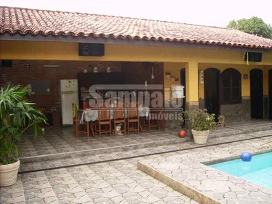 Casa com 4 Quartos para alugar, 400m² no Campo Grande, Rio de Janeiro