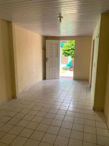 Casa com 2 Quartos para alugar, 70m² no Alecrim, Natal