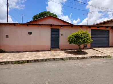 Casa com 3 Quartos à venda, 100m² no Conjunto Renascer, Abadia de Goiás
