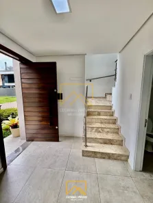 Sobrado com 3 Quartos à venda, 182m² no Distrito Industrial, Cachoeirinha