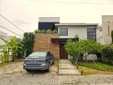 Casa de Condomínio com 4 Quartos à venda, 298m² no Chapada, Manaus
