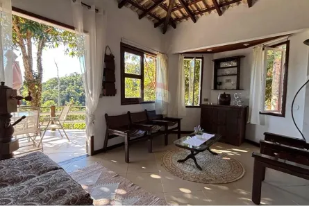 Casa com 4 Quartos para alugar, 2200m² no Pedro do Rio, Petrópolis